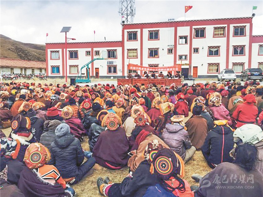 石渠縣開展“千人大下鄉(xiāng)” 、“千人大宣講”、“千人大走訪”活動掠影